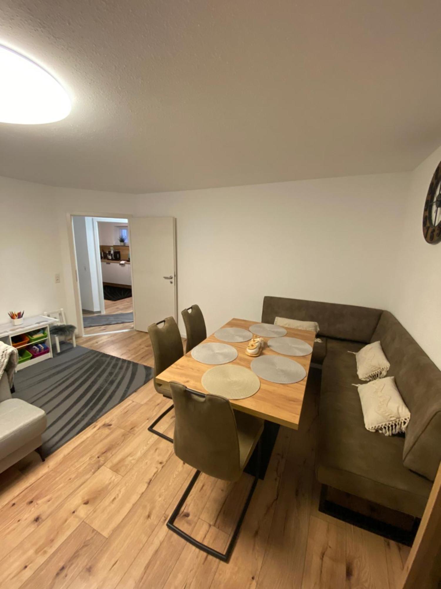 2 Zimmer Ferienunterkunft Gemeinsame Zeit أبينفير المظهر الخارجي الصورة